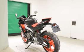 APRILIA TUONO660 2021