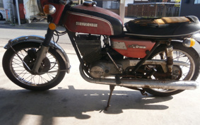 SUZUKI GT250 GT250B