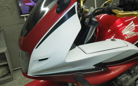 HONDA CB400 SUPER BOLDOR VTEC 2010 NC42