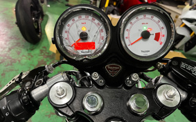 TRIUMPH TRIUMPH THRUXTON 2012 TJ9147