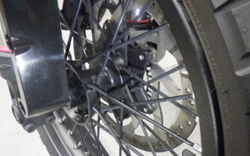 HUSQVARNA SVARTPILEN 125 2003