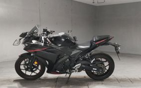 YAMAHA YZF-R25 RG10J