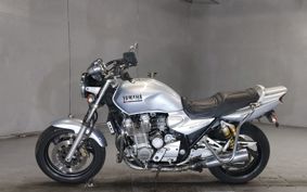 YAMAHA XJR1300 2000 RP03J