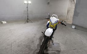 SUZUKI DJEBEL250XC SJ45A