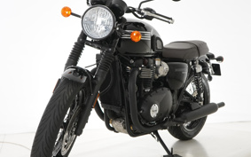TRIUMPH BONNEVILLE T120 BLACK 2023 DAD75H