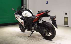 YAMAHA YZF-R25 A RG10J