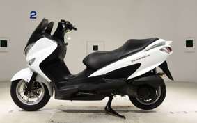 SUZUKI SKYWAVE 200 (Burgman 200)