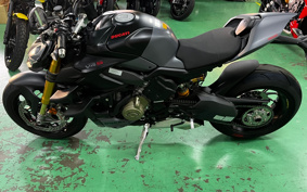 DUCATI STREET FIGHTER V4S 2024 4F00