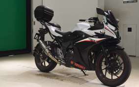 SUZUKI GSX250RA 2004