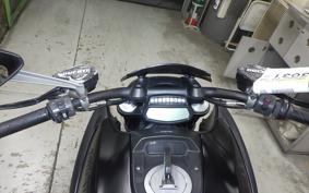 DUCATI DIAVEL 2013