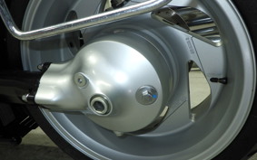 SUZUKI BOULEVARD M109R 2011