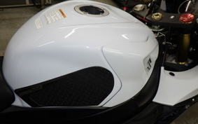 SUZUKI GSX-R750 2016