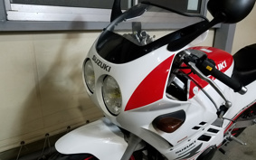 SUZUKI GSX-R250 GJ72A