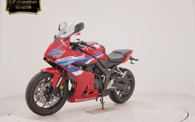 HONDA CBR650R E-Clutch 2025 RH17