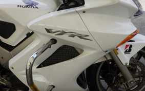 HONDA VFR800 2005 RC46