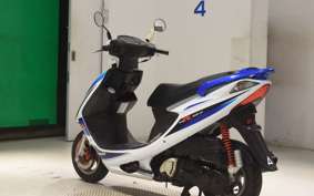 SUZUKI GSR125 2025