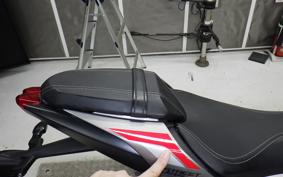 TRIUMPH STREET TRIPLE RS 2021