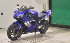 YAMAHA YZF-R1 2005