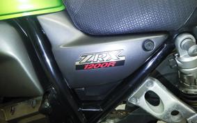 KAWASAKI ZRX1200 R 2001