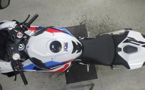 BMW M1000RR 2025
