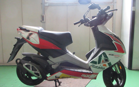APRILIA SR50