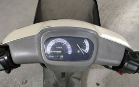 YAMAHA JOG POCHE SA08J