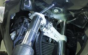 SUZUKI GSR250S
