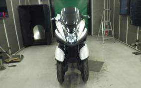 YAMAHA TRICITY 125 SE82J