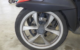 YAMAHA TRICITY 125