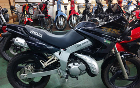 YAMAHA TDR125 DE04