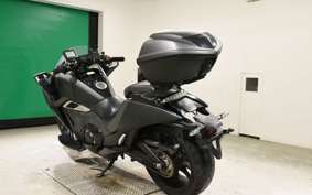 HONDA NM4 VULTUS -01 2015 RC82