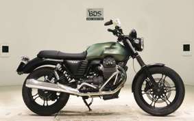 MOTO GUZZI V7 STONE 2014