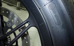 MOTO GUZZI V7ストーン TEN 2025