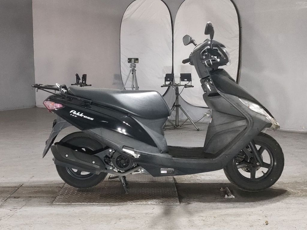 Фото Suzuki ADDRESS V125 с японского аукциона