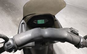 YAMAHA MAJESTY 125 SE27