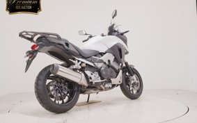 HONDA VFR800X 2015 RC80