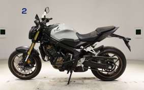 HONDA CB650R E-Clutch 2025 RH17