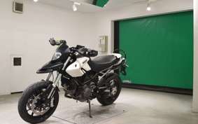 DUCATI HYPERMOTARD 796 2011