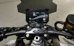 BMW M1000R 2024 0E81