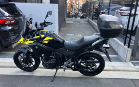 SUZUKI STROM 250 DS11A