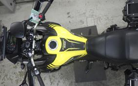 SUZUKI Vｽﾄﾛｰﾑ650XTA 2019