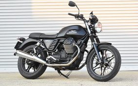 MOTO GUZZI V7 STONE