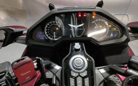 HONDA GL1800 TOUR DCT SC79