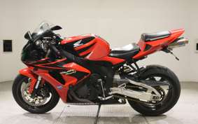 HONDA CBR1000RR 2006 SC57
