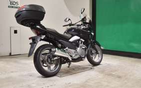 SUZUKI GSR250S 1986