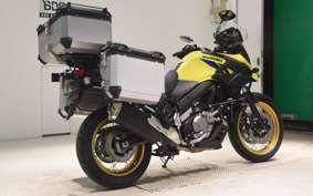 SUZUKI Vｽﾄﾛｰﾑ650XTA 2024 C733M