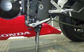 HONDA CBR1000RR R 2023 SC82
