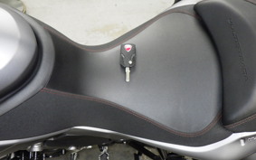 DUCATI MULTISTRADA 1200 S 2013