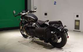 TRIUMPH BONNEVILLE BOBBER 2020