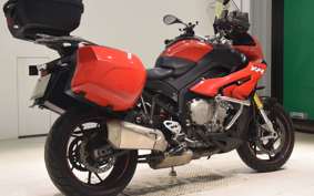 BMW S1000XR